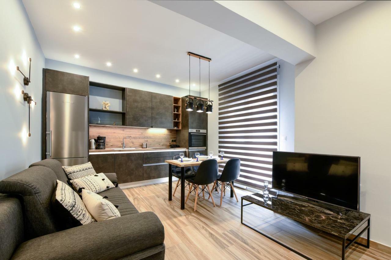 Adell Luxury Apartments Kavala Exteriör bild